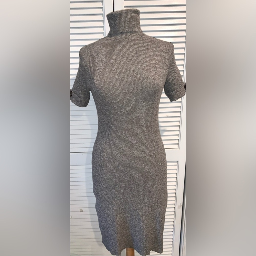 Moda international Ribbed Sweater turtleneck midi Dress Gray Women’s size Medium